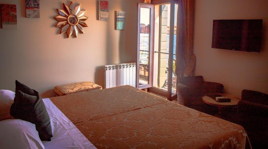 ונציה Hotel La Calcina מראה חיצוני תמונה
