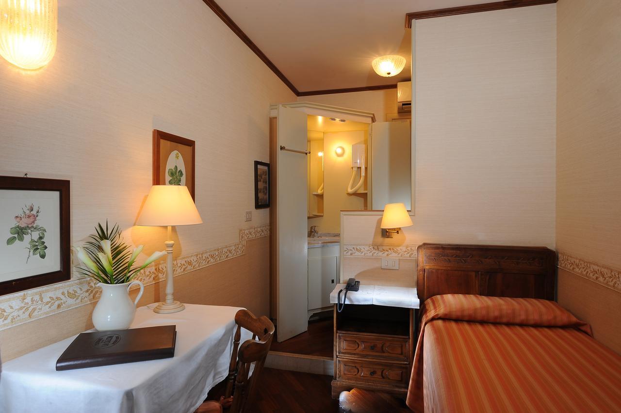 ונציה Hotel La Calcina מראה חיצוני תמונה