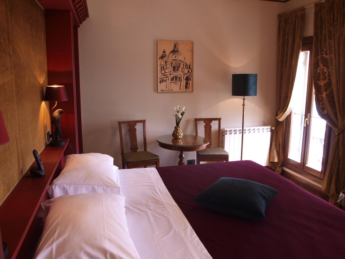 ונציה Hotel La Calcina מראה חיצוני תמונה