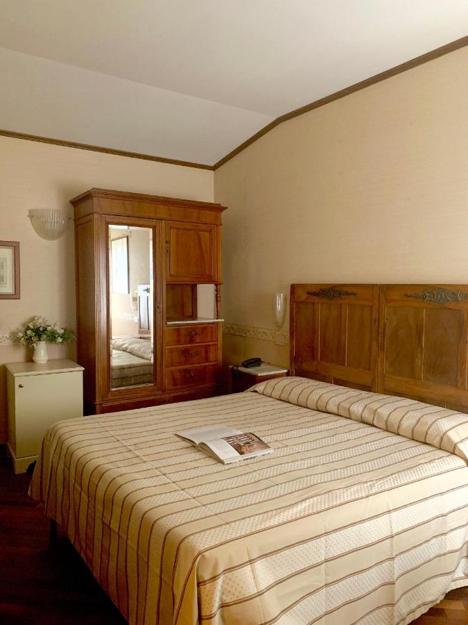 ונציה Hotel La Calcina מראה חיצוני תמונה