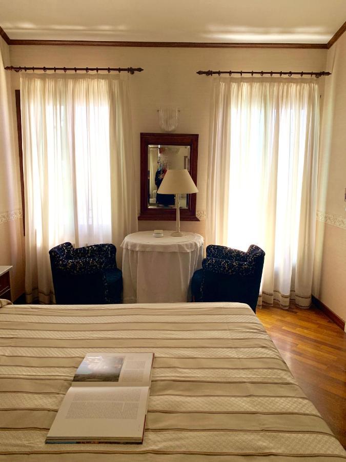 ונציה Hotel La Calcina מראה חיצוני תמונה